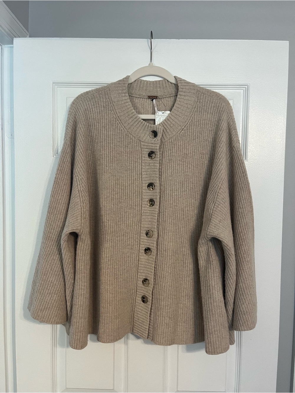 NWT Free People Oversized Ribbed Button-Front Cardigan - Beige